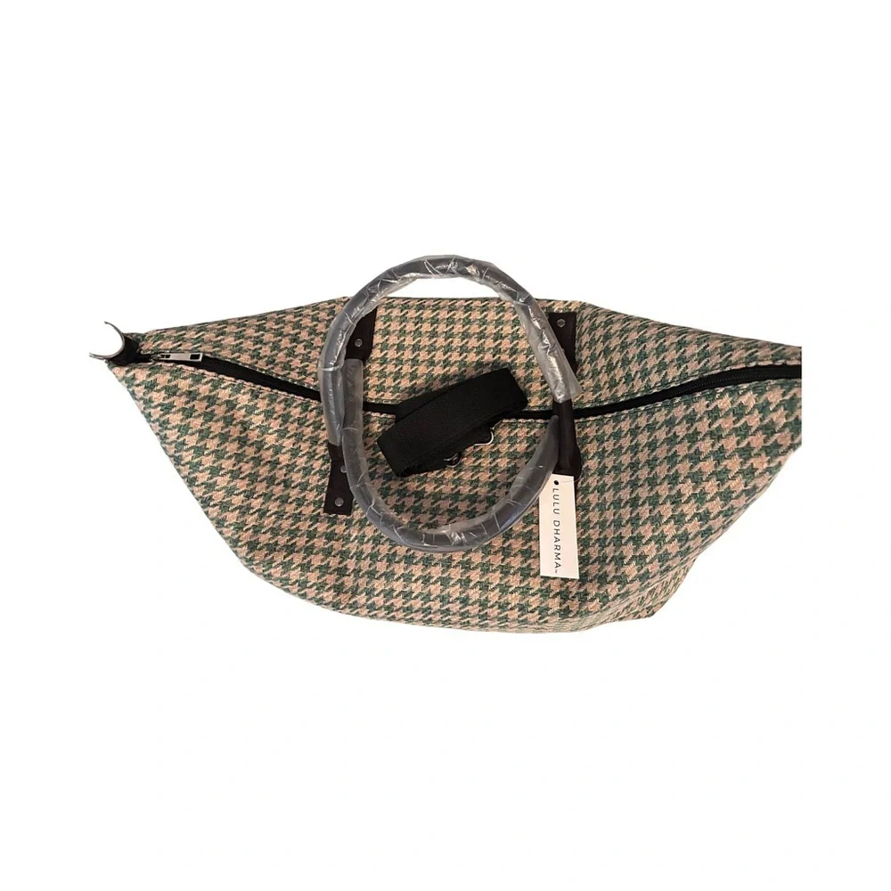 Green & Cream Houndstooth Tote with Removable Black Strap